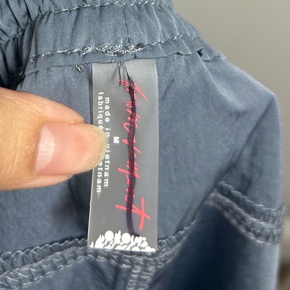 Free People Movement blue nylon cargo pants size medium NWOT - Picture 8 of 11